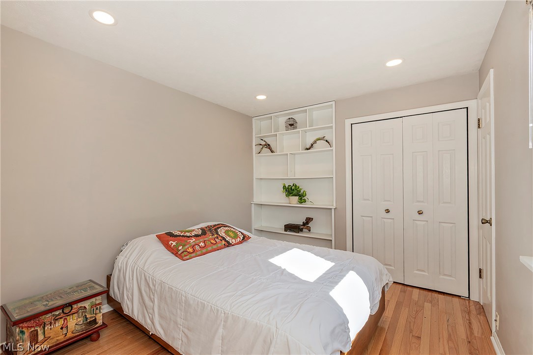 75 Maple Hill Drive Chagrin Falls OH 44022