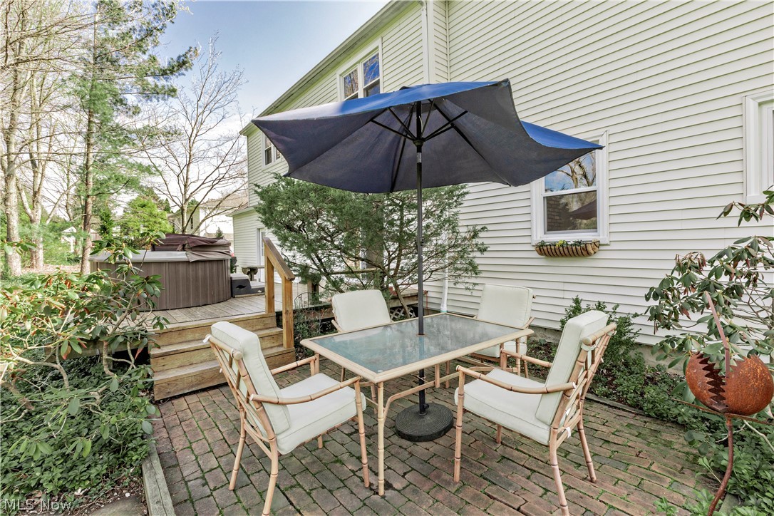 75 Maple Hill Drive Chagrin Falls OH 44022