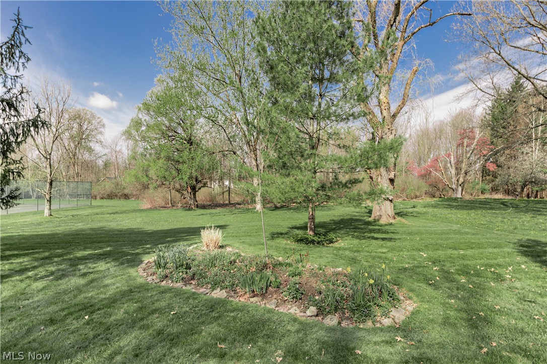 75 Maple Hill Drive Chagrin Falls OH 44022