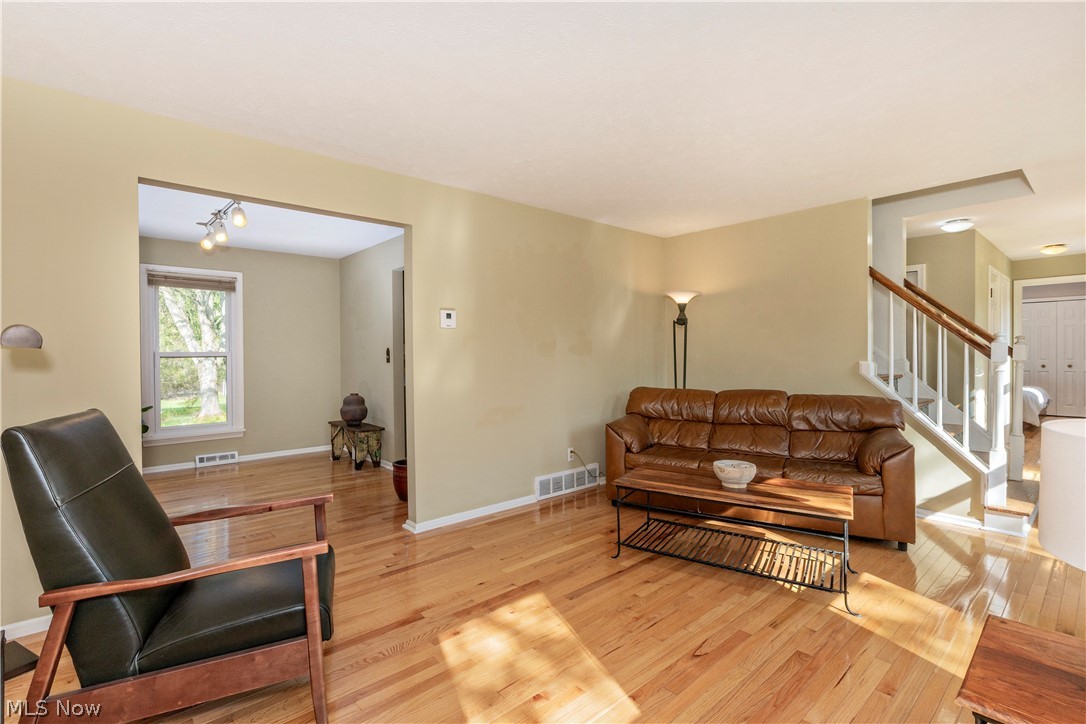 75 Maple Hill Drive Chagrin Falls OH 44022