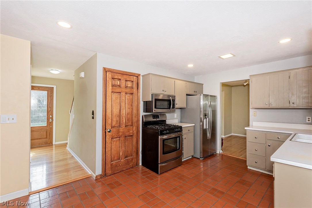 75 Maple Hill Drive Chagrin Falls OH 44022