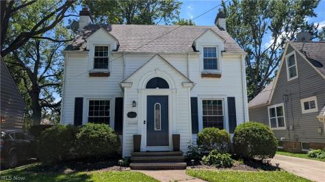 16725 Bradgate Avenue Cleveland OH 44111