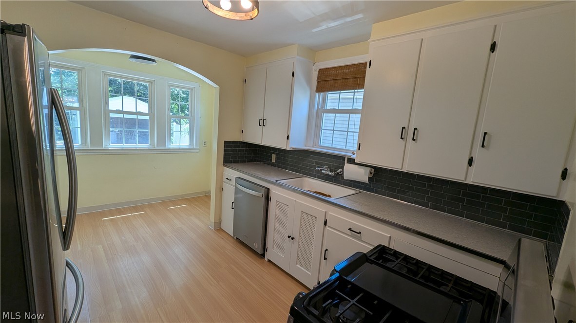 16725 Bradgate Avenue Cleveland OH 44111
