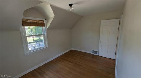 16725 Bradgate Avenue Cleveland OH 44111