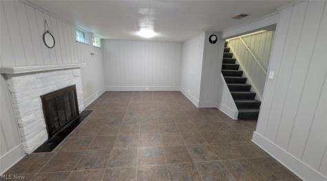 16725 Bradgate Avenue Cleveland OH 44111