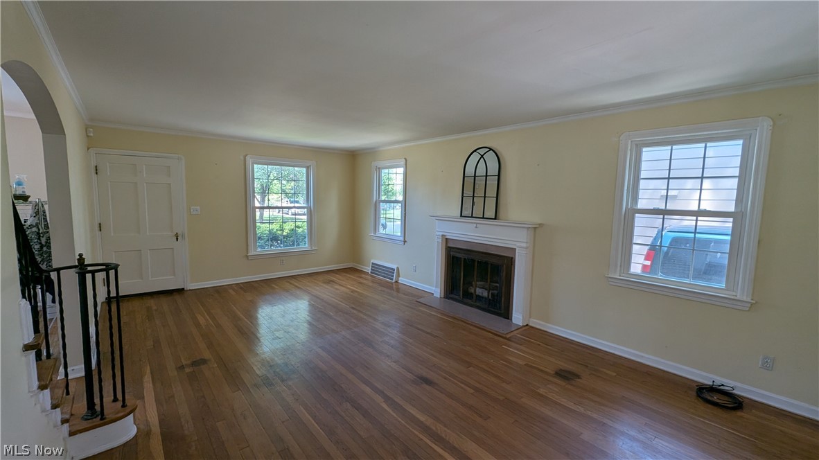 16725 Bradgate Avenue Cleveland OH 44111