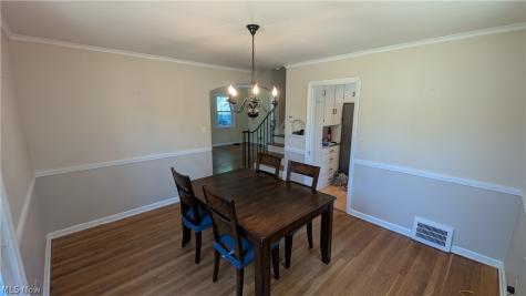 16725 Bradgate Avenue Cleveland OH 44111