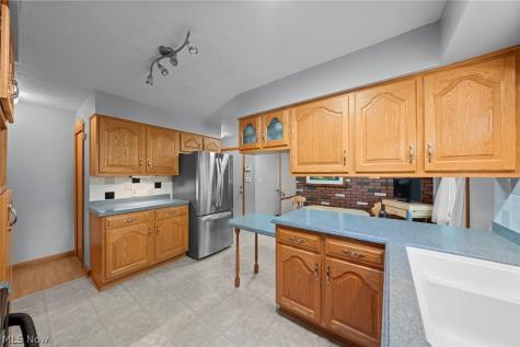 651 Ivywood Drive Tallmadge OH 44278
