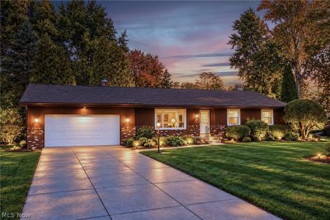 651 Ivywood Drive Tallmadge OH 44278