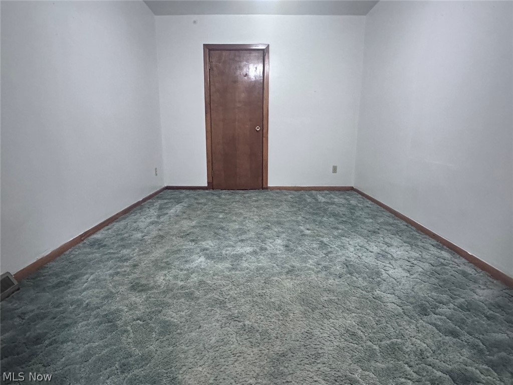 417 Otis Court SE Girard OH 44420