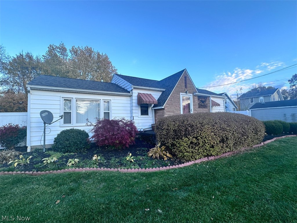 417 Otis Court SE Girard OH 44420