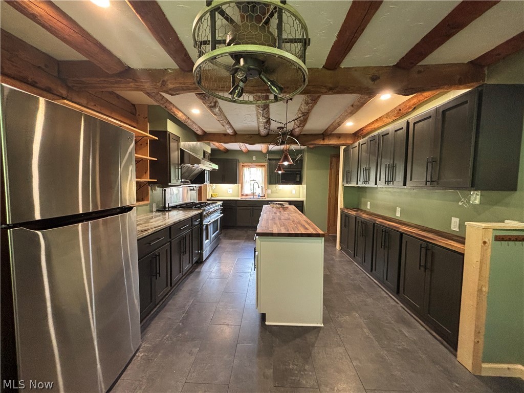 18821 Munn Road Auburn OH 44023