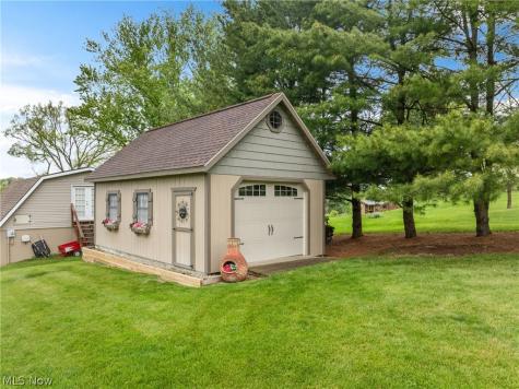 87 Harold Street Steubenville OH 43952