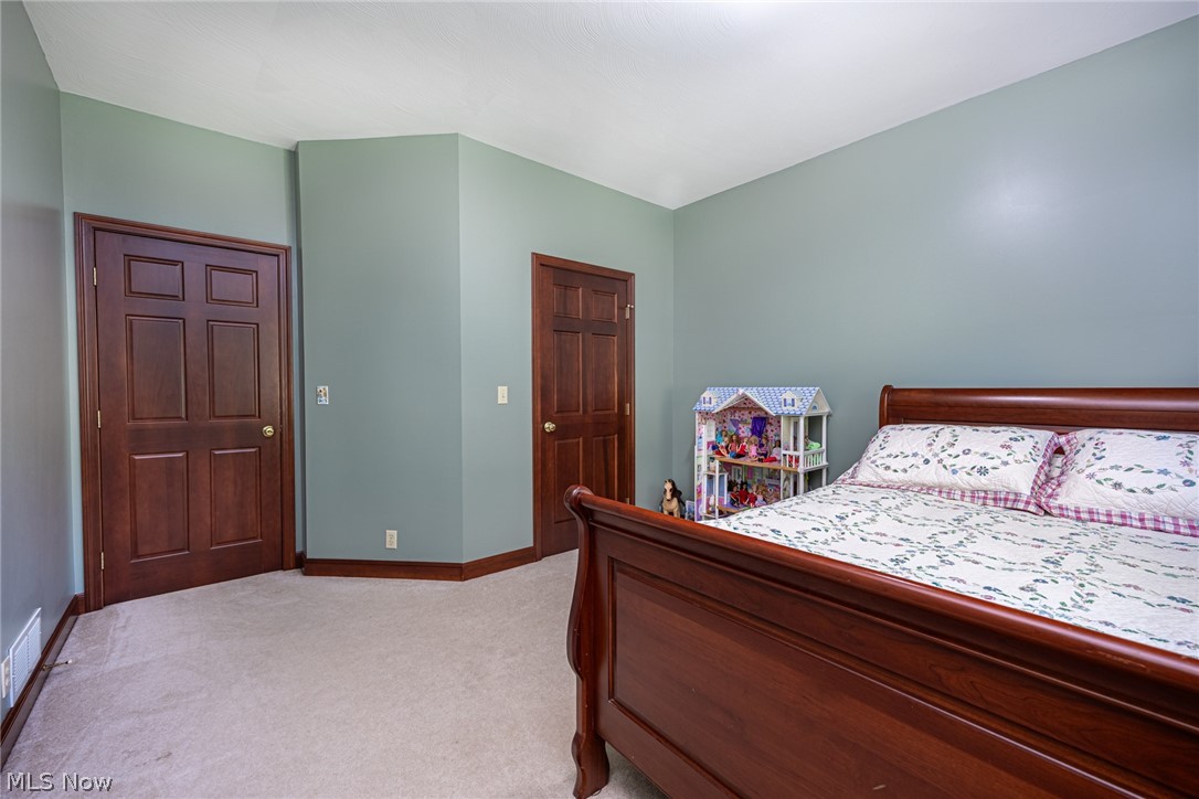 809 Sara Drive Coshocton OH 43812