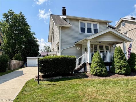 5120 Oakmont Drive Lyndhurst OH 44124