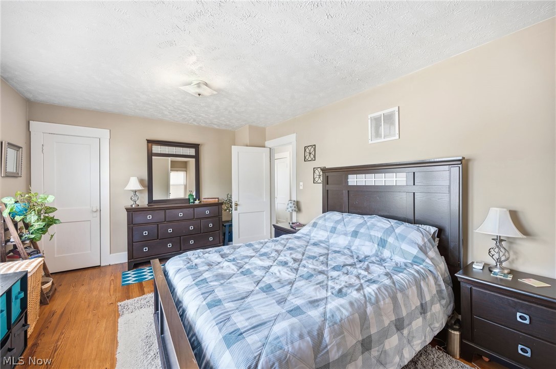 5120 Oakmont Drive Lyndhurst OH 44124