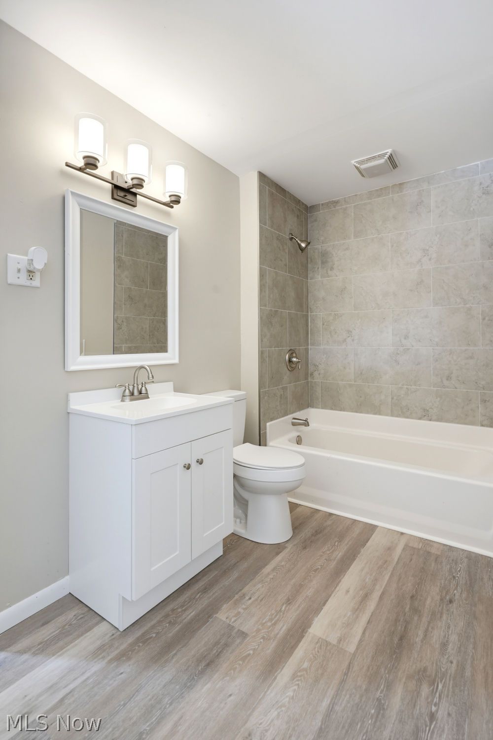 231 Rosenberry Street Alliance OH 44601