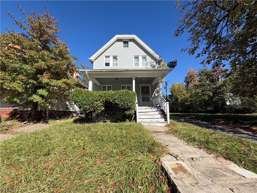 2071 Deanwood Street East Cleveland OH 44112