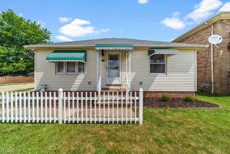 3214 Commonwealth Drive Cleveland OH 44134