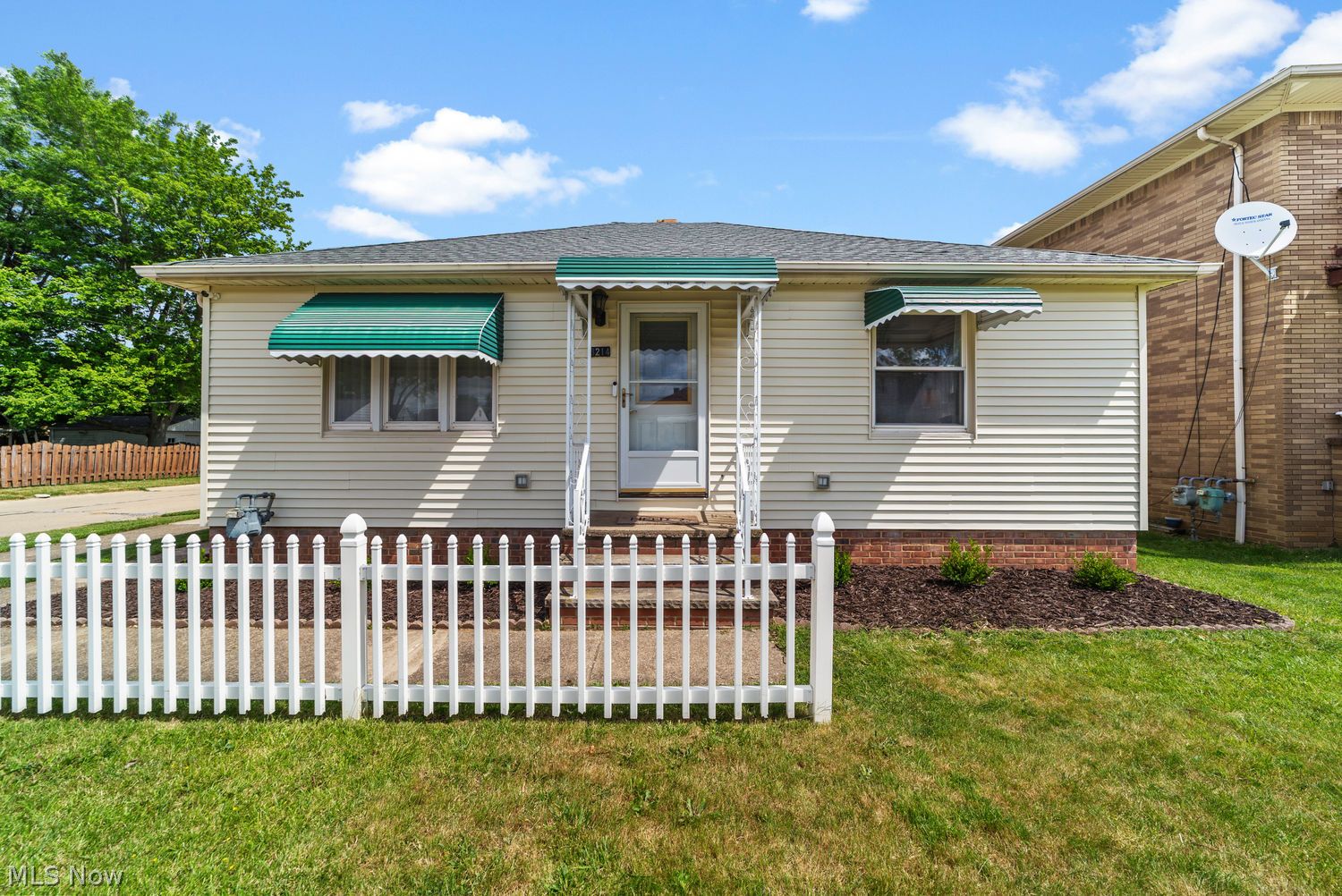 Cleveland OH, 3214 Commonwealth Drive