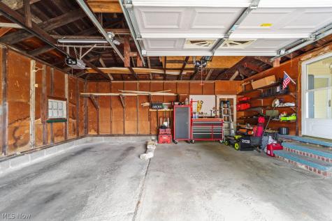 3214 Commonwealth Drive Cleveland OH 44134