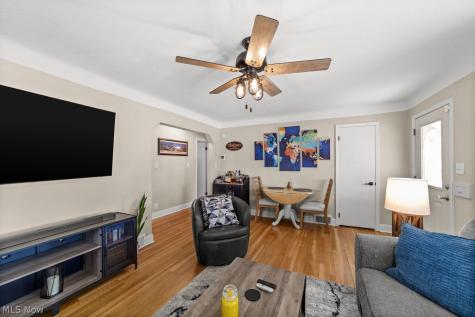 3214 Commonwealth Drive Cleveland OH 44134
