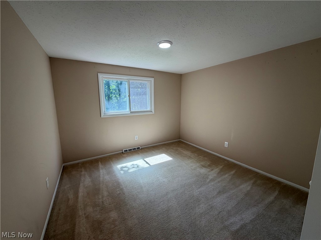 33170 Ledge Hill Drive Solon OH 44139