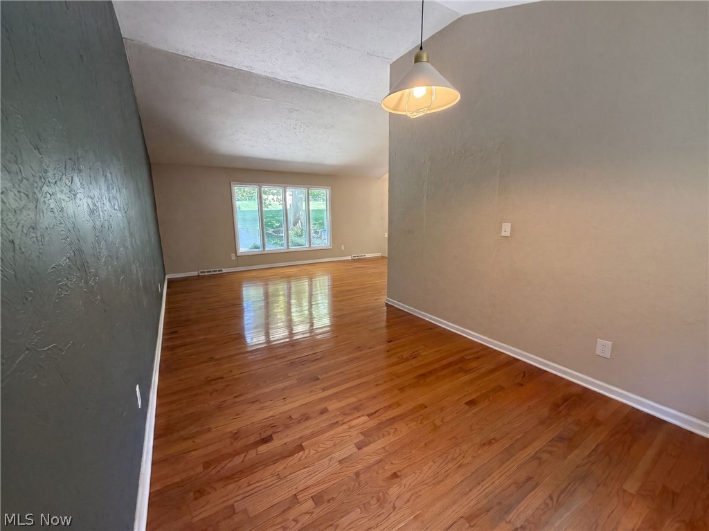 33170 Ledge Hill Drive Solon OH 44139