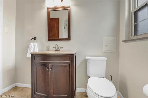 5998 Maplecliff Drive Parma Heights OH 44130