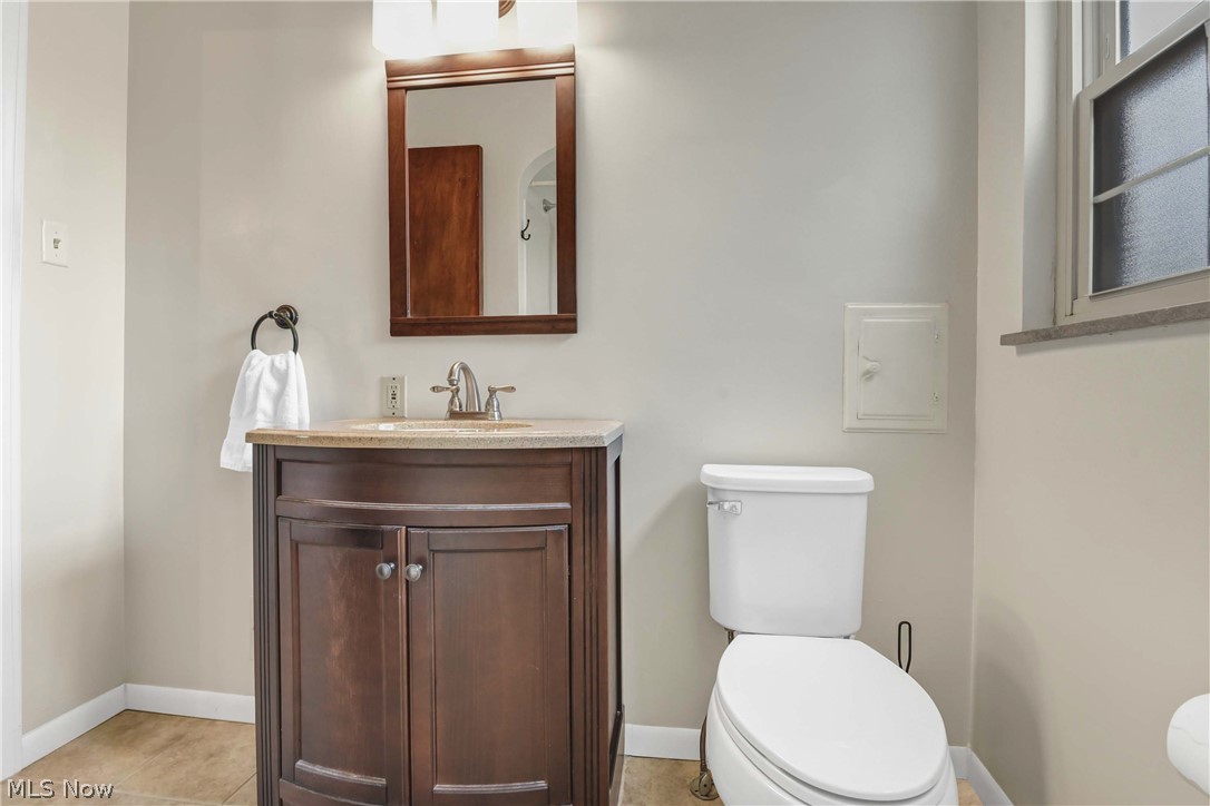 5998 Maplecliff Drive Parma Heights OH 44130