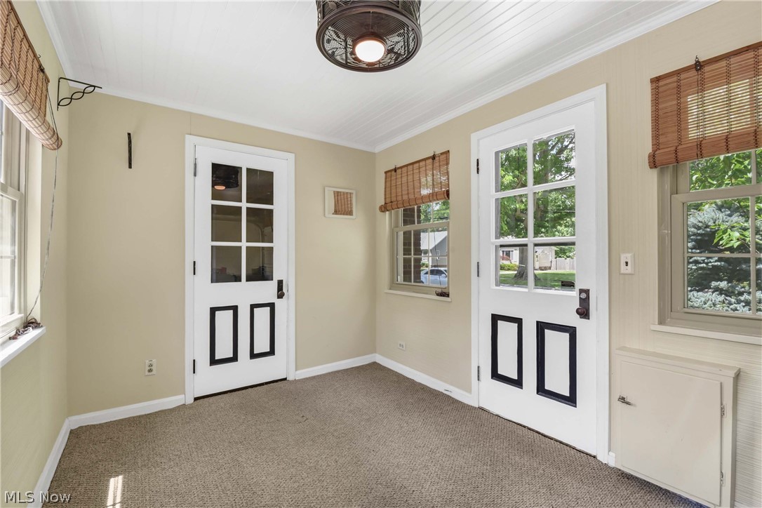 5998 Maplecliff Drive Parma Heights OH 44130