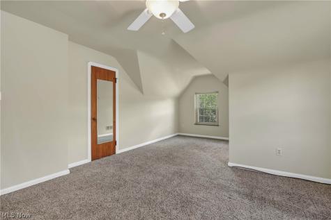 5998 Maplecliff Drive Parma Heights OH 44130