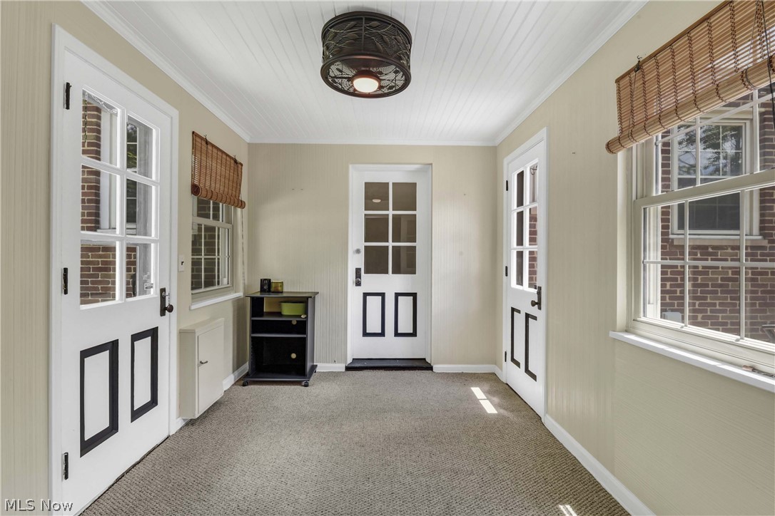 5998 Maplecliff Drive Parma Heights OH 44130