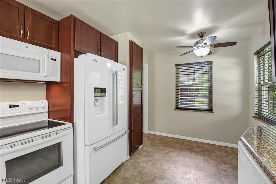 5998 Maplecliff Drive Parma Heights OH 44130