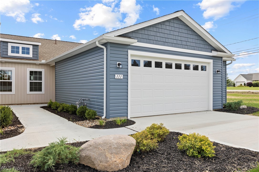 111 Brunswick Drive Elyria OH 44035