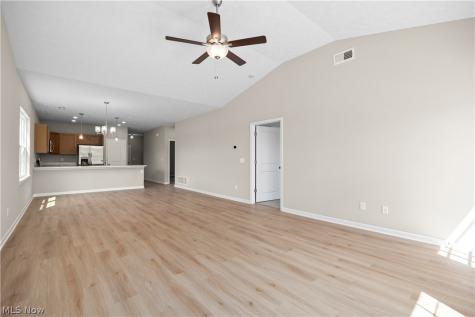 111 Brunswick Drive Elyria OH 44035