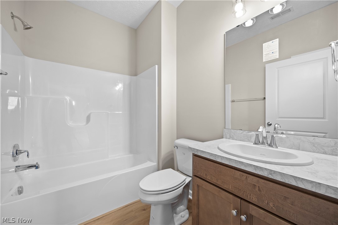 111 Brunswick Drive Elyria OH 44035
