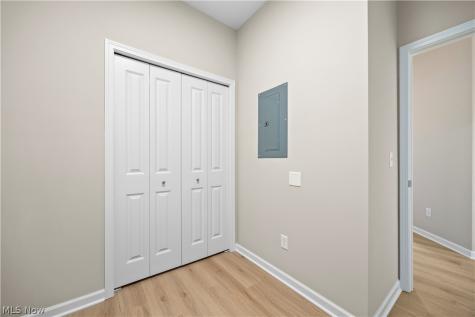 111 Brunswick Drive Elyria OH 44035