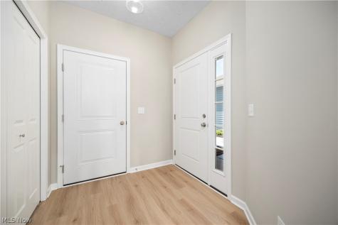 111 Brunswick Drive Elyria OH 44035