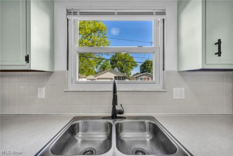 1144 Noble Street Barberton OH 44203