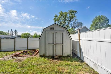 1144 Noble Street Barberton OH 44203