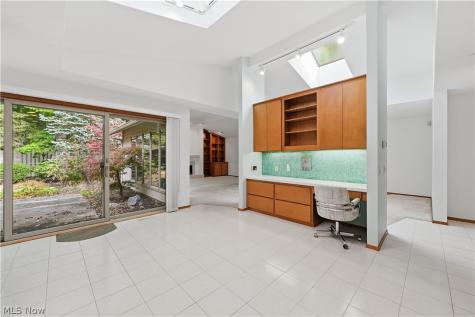 12302 Kronos Court Strongsville OH 44149