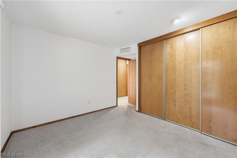 12302 Kronos Court Strongsville OH 44149