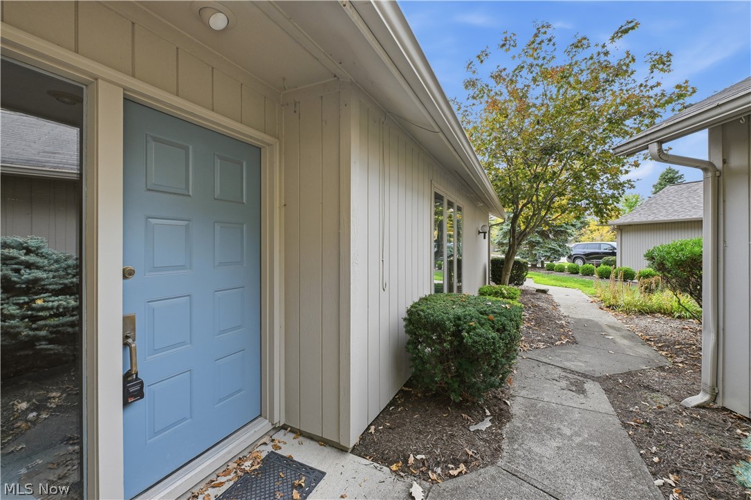 12302 Kronos Court Strongsville OH 44149