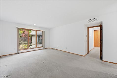 12302 Kronos Court Strongsville OH 44149