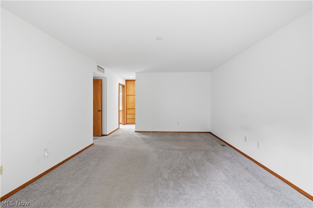 12302 Kronos Court Strongsville OH 44149