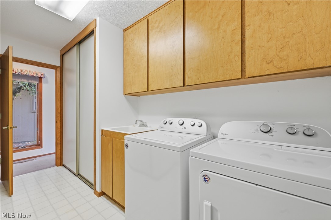 12302 Kronos Court Strongsville OH 44149