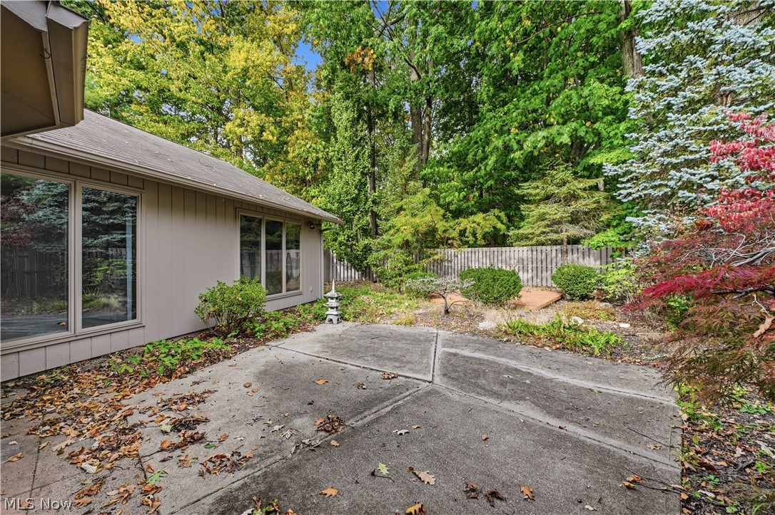 12302 Kronos Court Strongsville OH 44149
