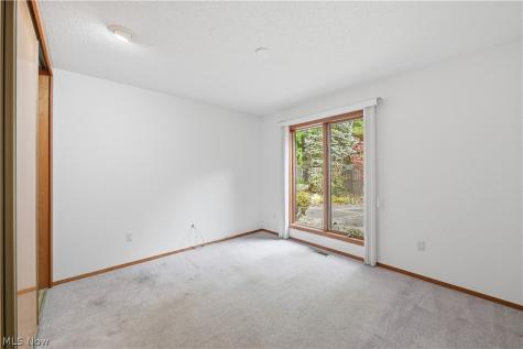 12302 Kronos Court Strongsville OH 44149