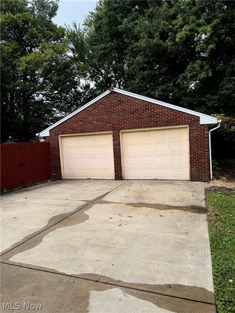 152 Fairdale Avenue Campbell OH 44405